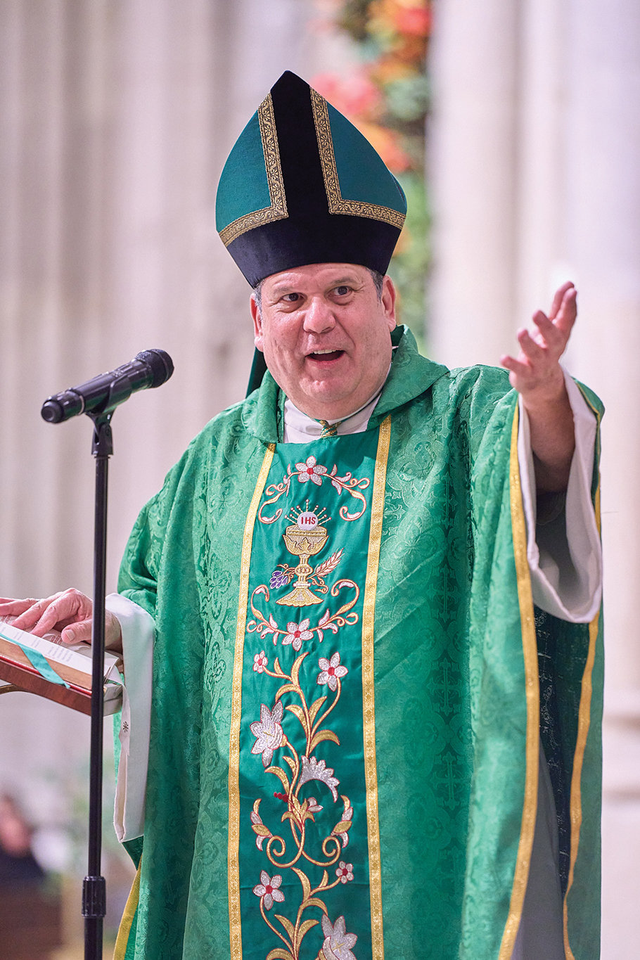 Auxiliary Bishop Manuel Aurelio Cruz of the Archdiocese of Newark told the congregation at St. Patrick’s Cathedral Oct. 30 about imitating the virtues of the Divine Child Jesus.